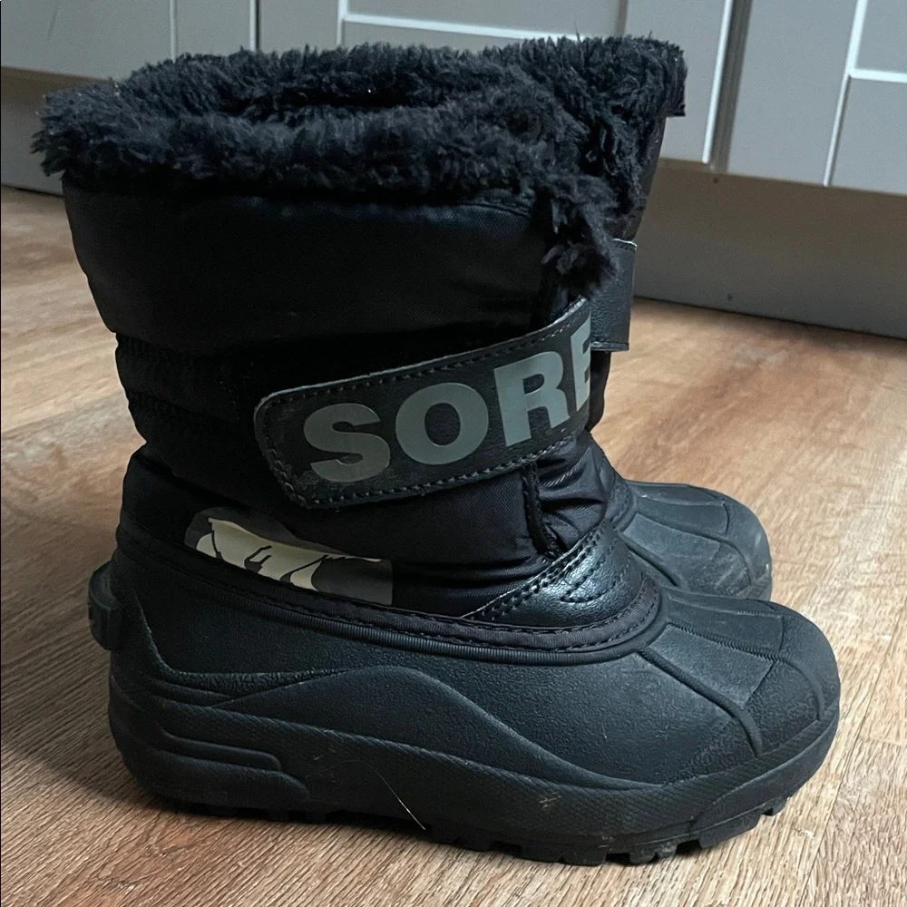 Sorel‎ Kids Black Snow Boots Waterproof Lined Winter Boots Strap Closure Great